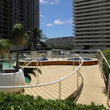 Gorgeous Condo With Ocean View, Near Beach, Free Parking Хонолулу Екстериор снимка