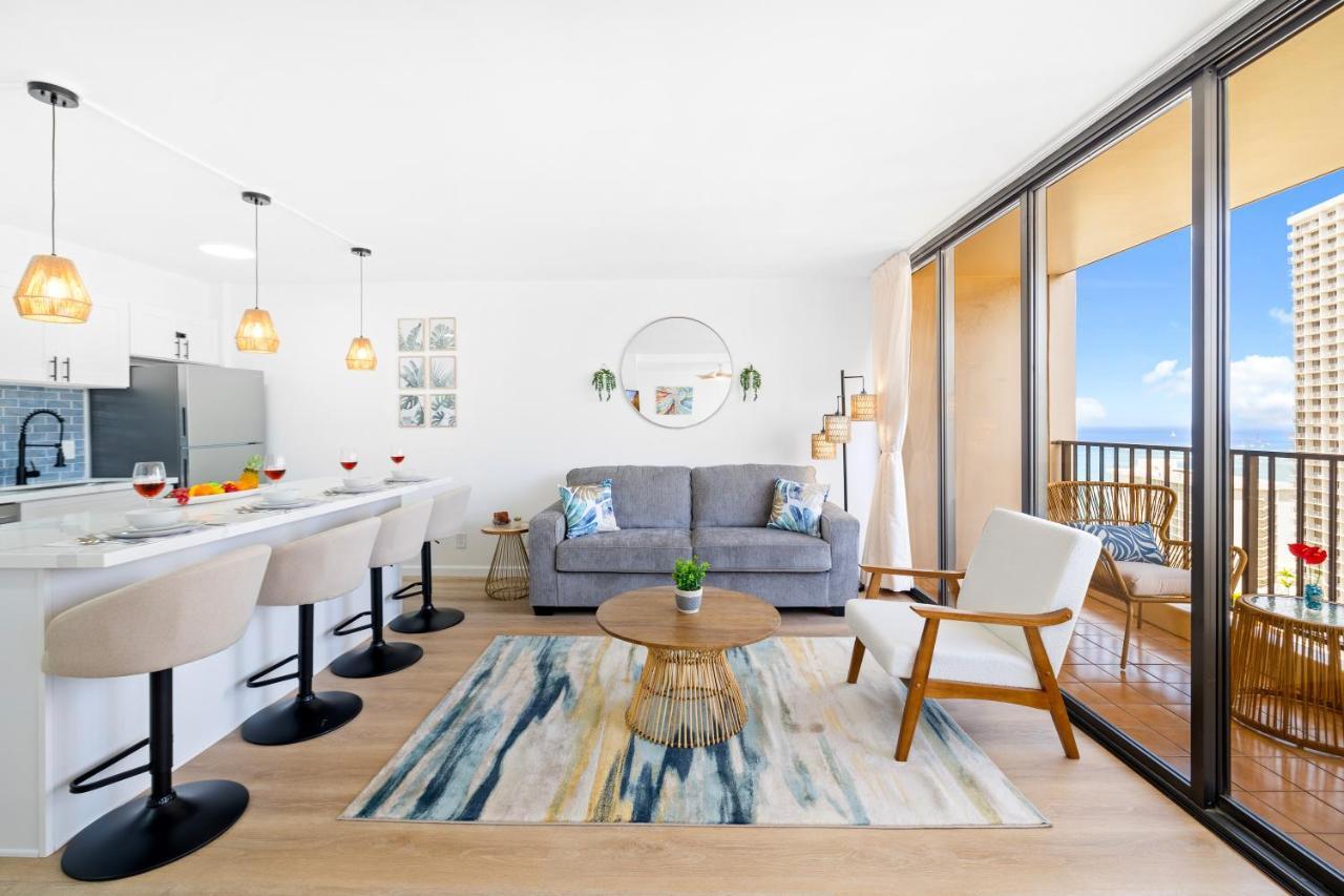 Gorgeous Condo With Ocean View, Near Beach, Free Parking Хонолулу Екстериор снимка