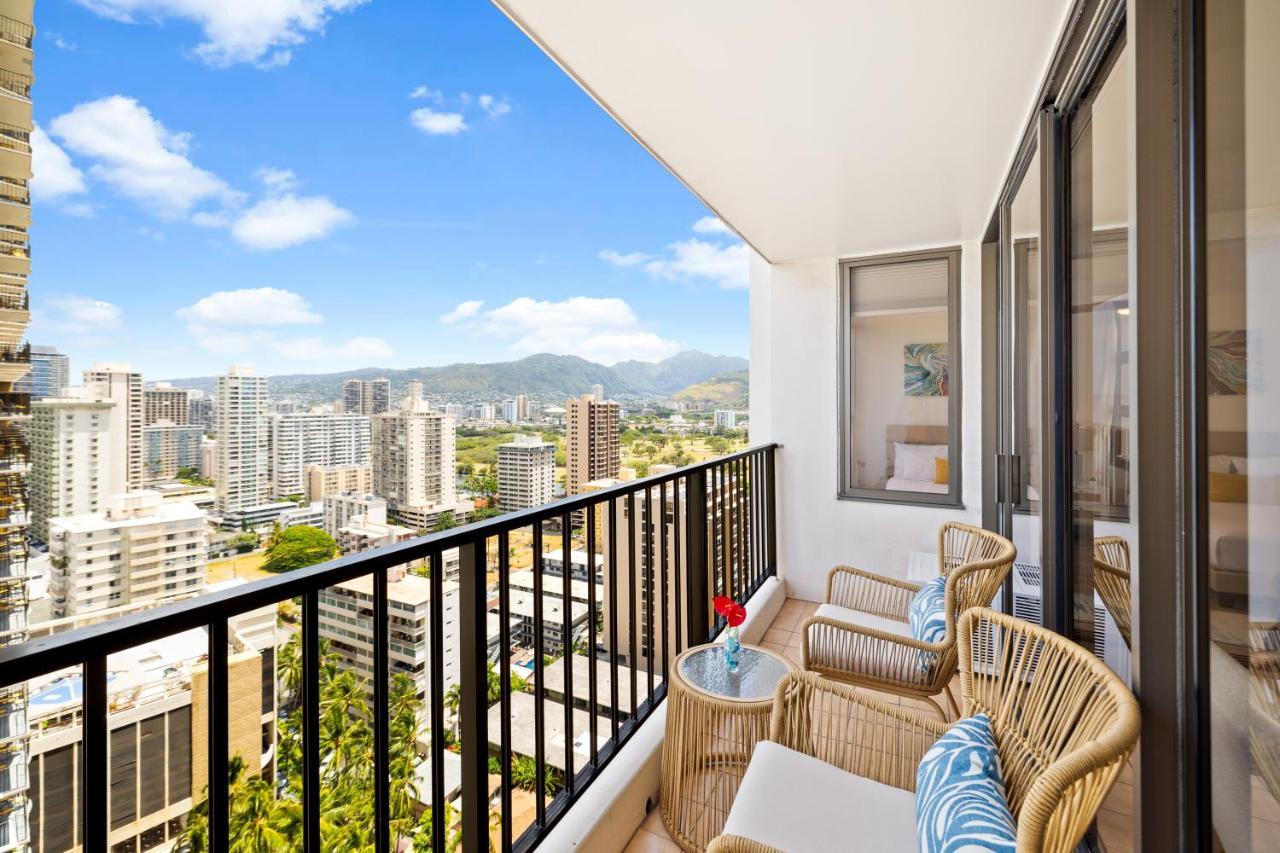 Gorgeous Condo With Ocean View, Near Beach, Free Parking Хонолулу Екстериор снимка
