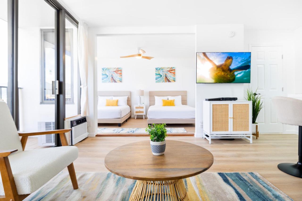 Gorgeous Condo With Ocean View, Near Beach, Free Parking Хонолулу Екстериор снимка