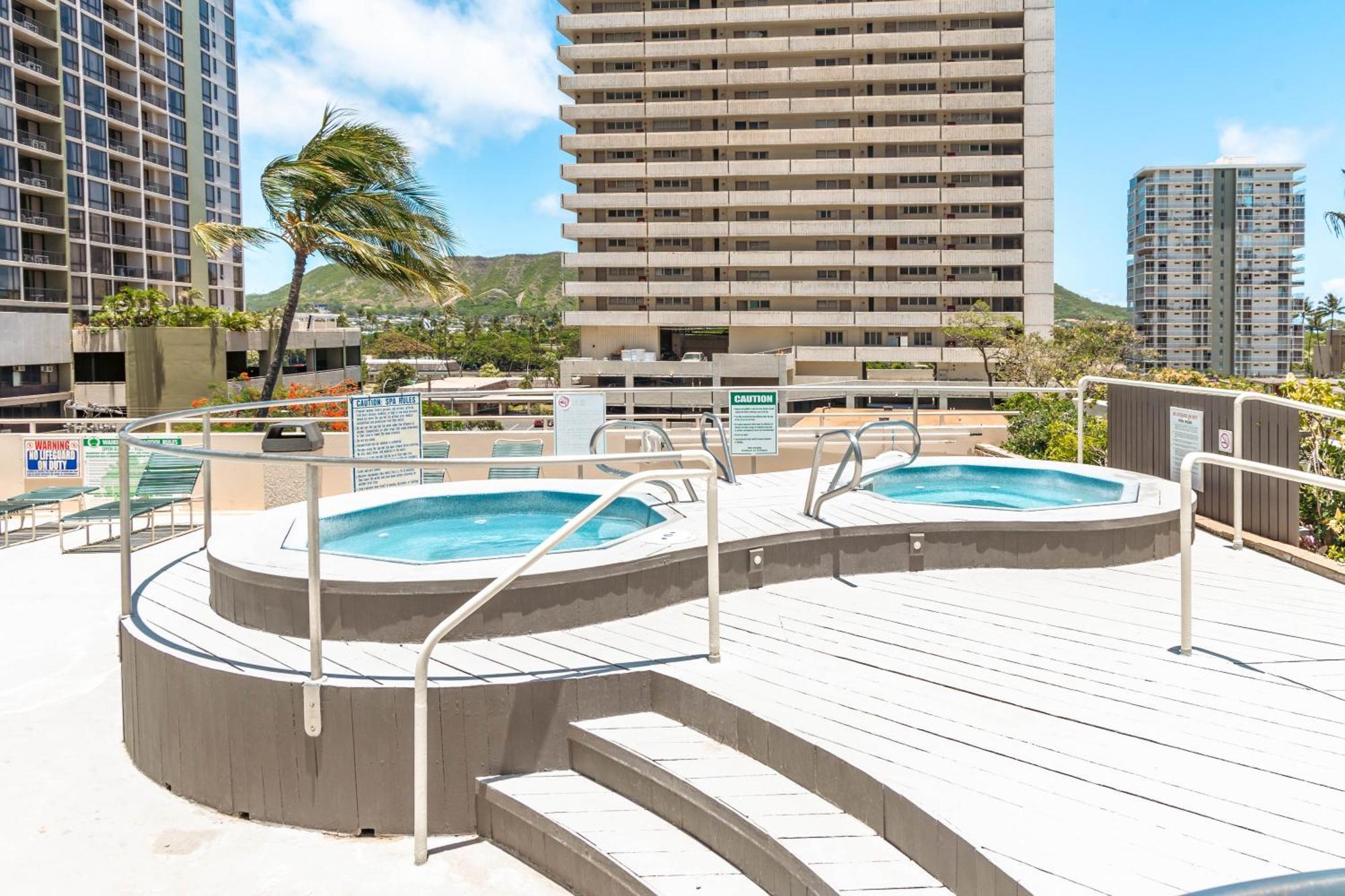 Gorgeous Condo With Ocean View, Near Beach, Free Parking Хонолулу Екстериор снимка